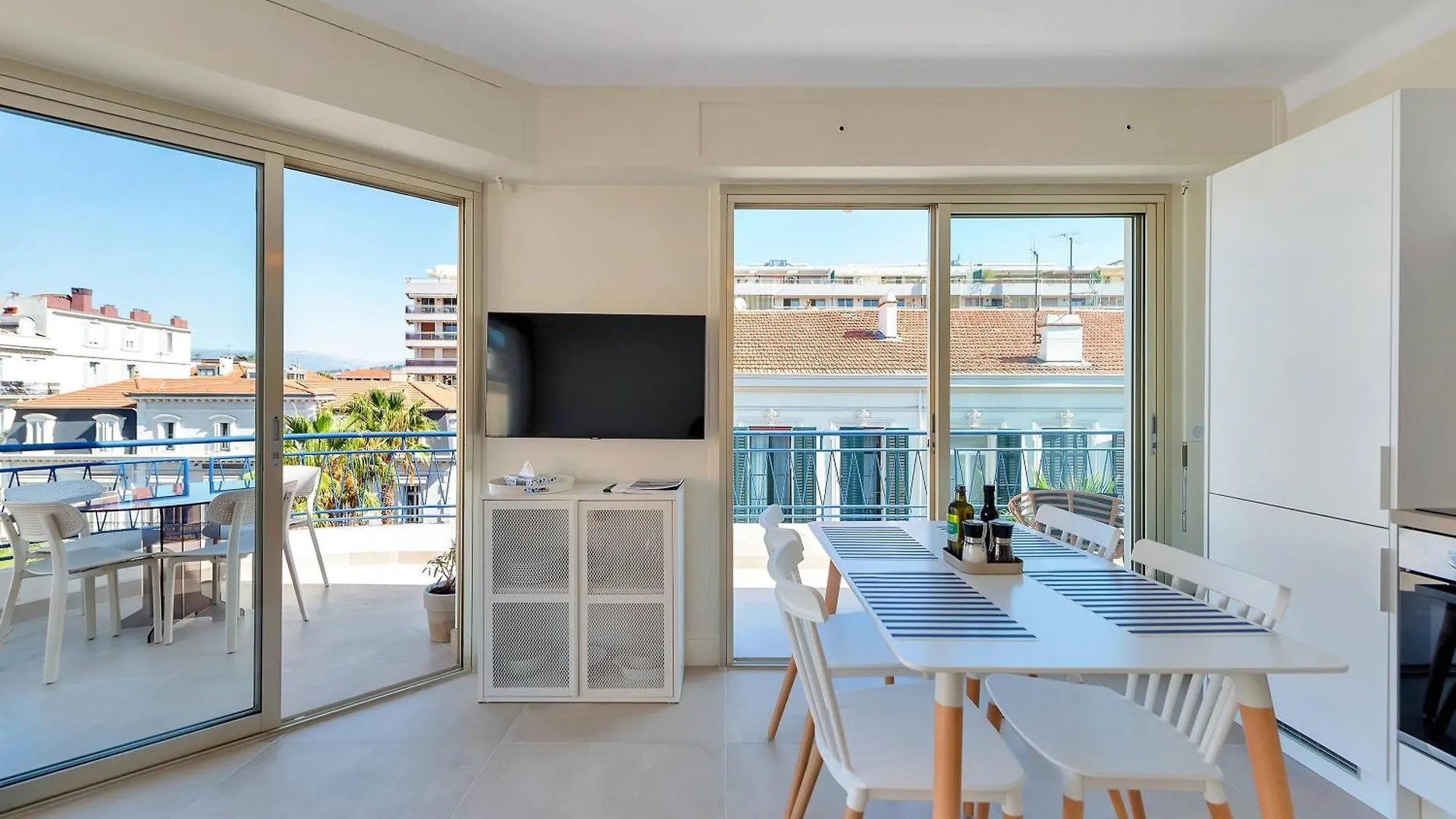 Appartamento L'Athena Elegant Avec Sublime Terrasse, Position Parfaite Pour Un Sejour Incroyable Cannes